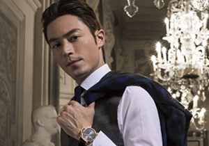 霍建华拍摄腕表广告片 绅士儒雅再现成熟魅力
